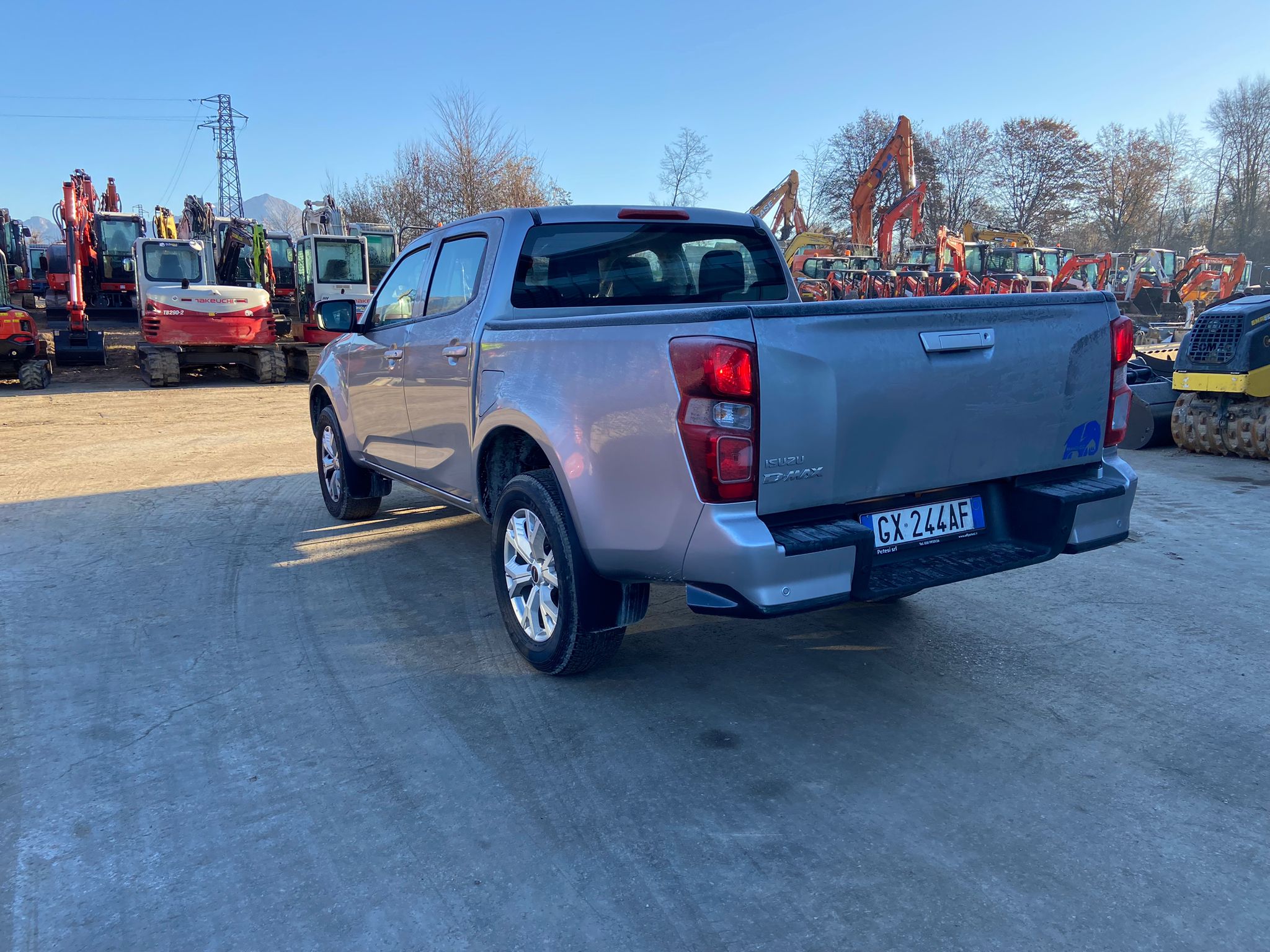 Autocarro ISUZU D-MAX N60BB CREW - Franco Clò Macchine Movimento Terra