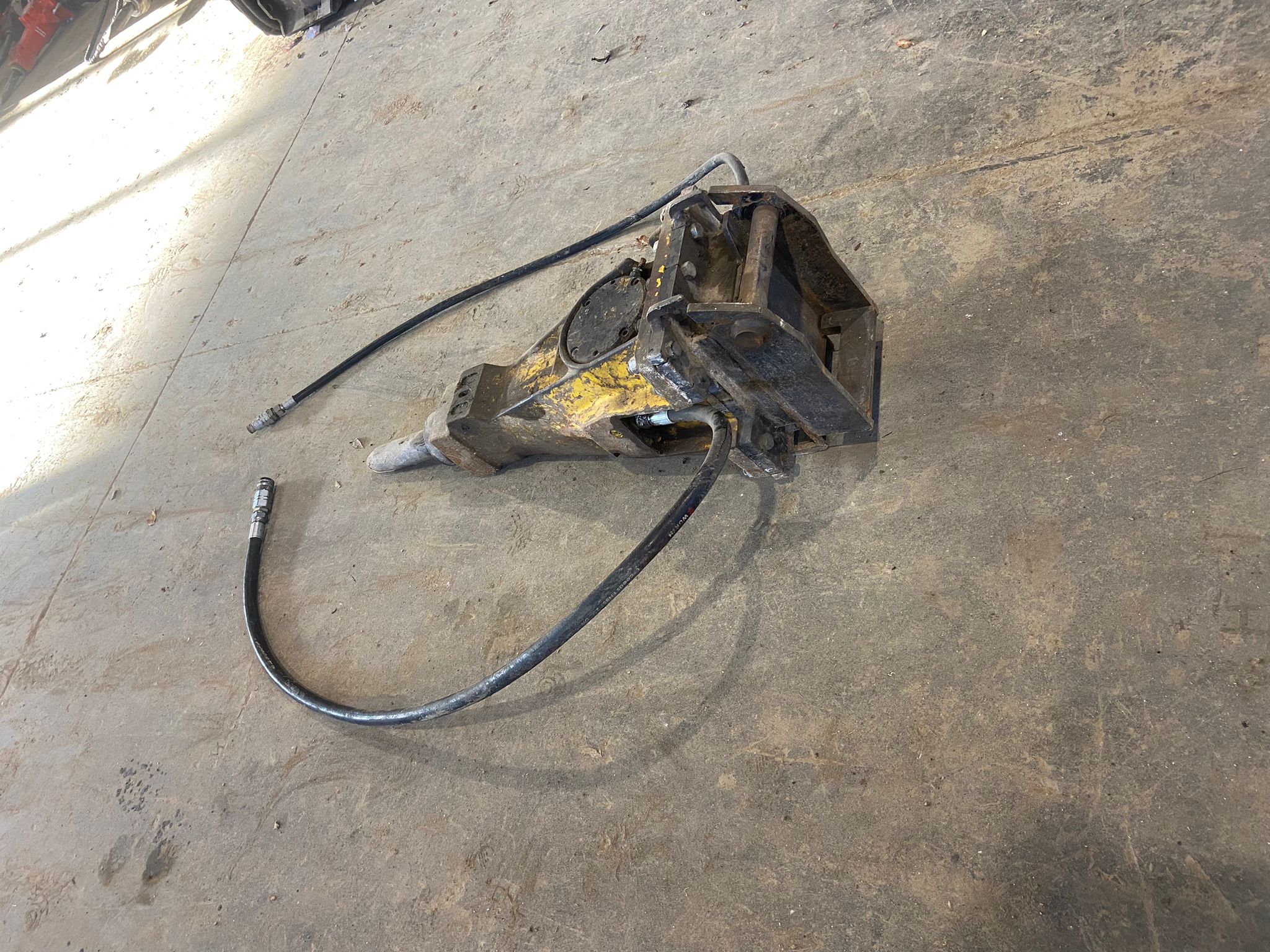 Martello demolitore idraulico ATLAS SBC 410-11 - Franco Clò Macchine Movimento Terra