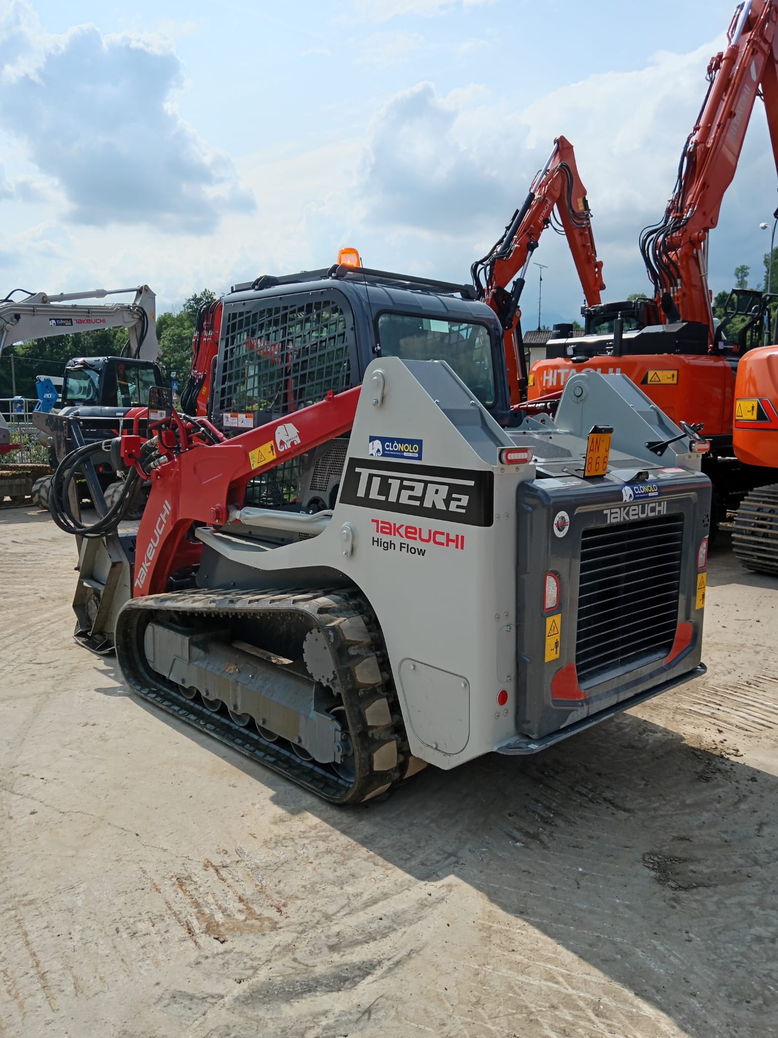 TAKEUCHI TL12R2 compact track loader - Franco Clò Macchine Movimento Terra