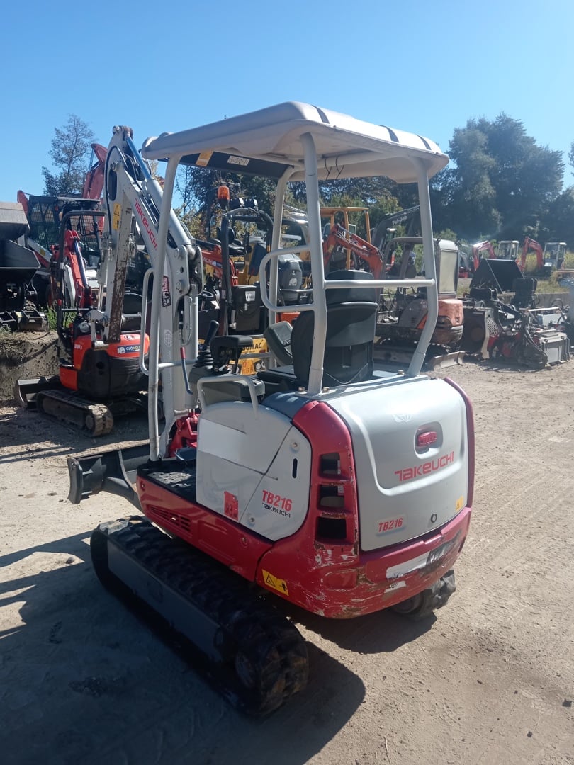 Mini escavatore TAKEUCHI TB216 Easy - Franco Clò Macchine Movimento Terra