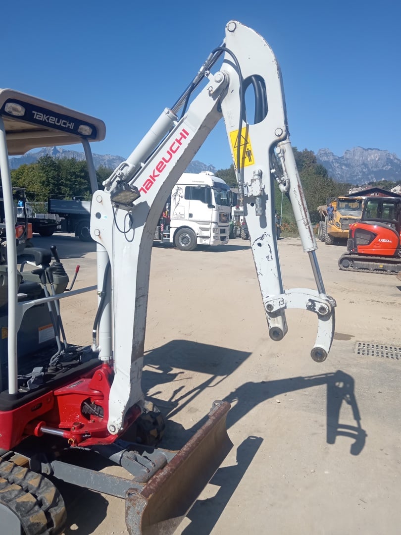 Mini escavatore TAKEUCHI TB216 Easy - Franco Clò Macchine Movimento Terra