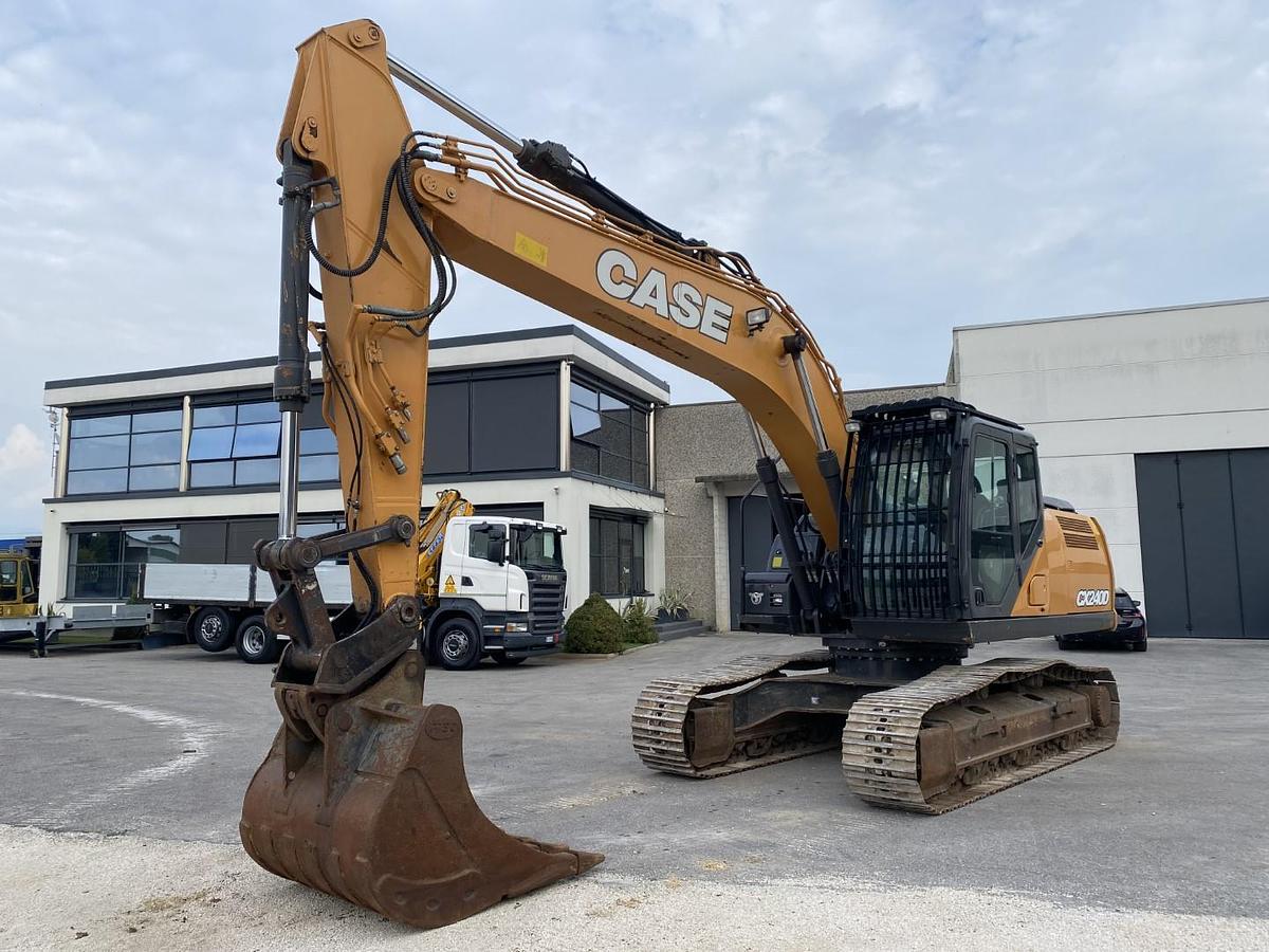 Escavatore cingolato CASE CX 240 D - Franco Clò Macchine Movimento Terra