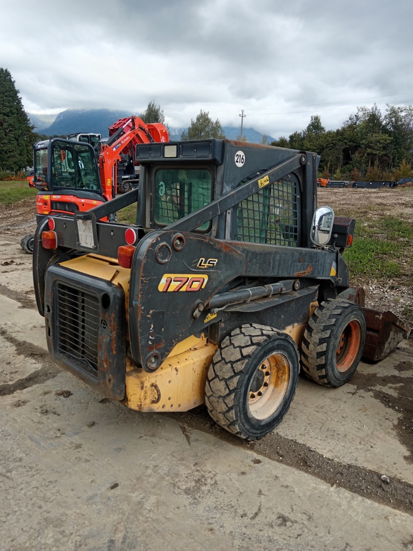 NEW HOLLAND LS170 compact wheel loader - Franco Clò Macchine Movimento Terra