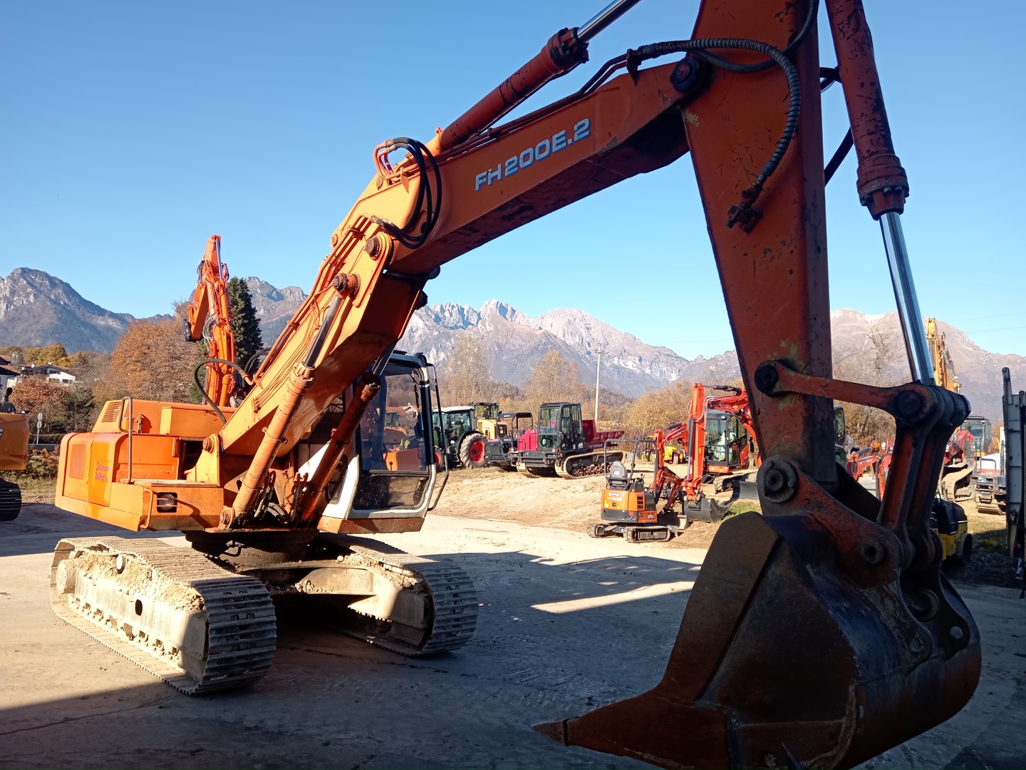 Escavatore cingolato FIAT HITACHI FH200E-2 / 2P - Franco Clò Macchine Movimento Terra