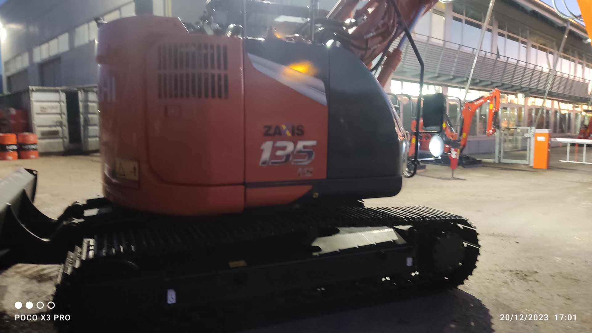 Escavatore cingolato HITACHI ZX 135US-7 / 2P-BL - Franco Clò Macchine Movimento Terra