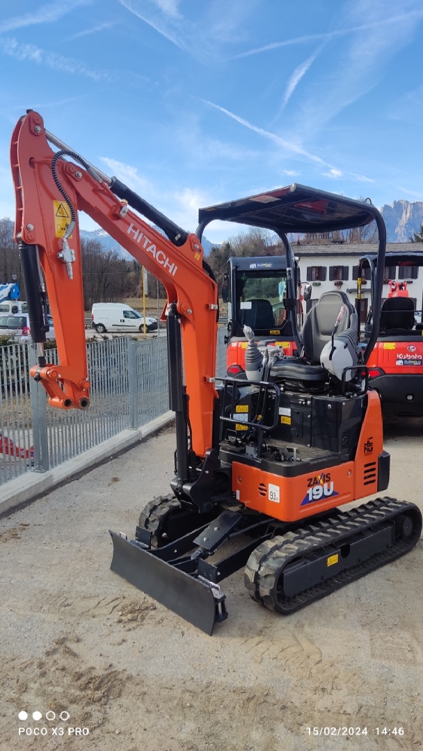HITACHI ZX19 U-6 Y mini excavator - Franco Clò Macchine Movimento Terra