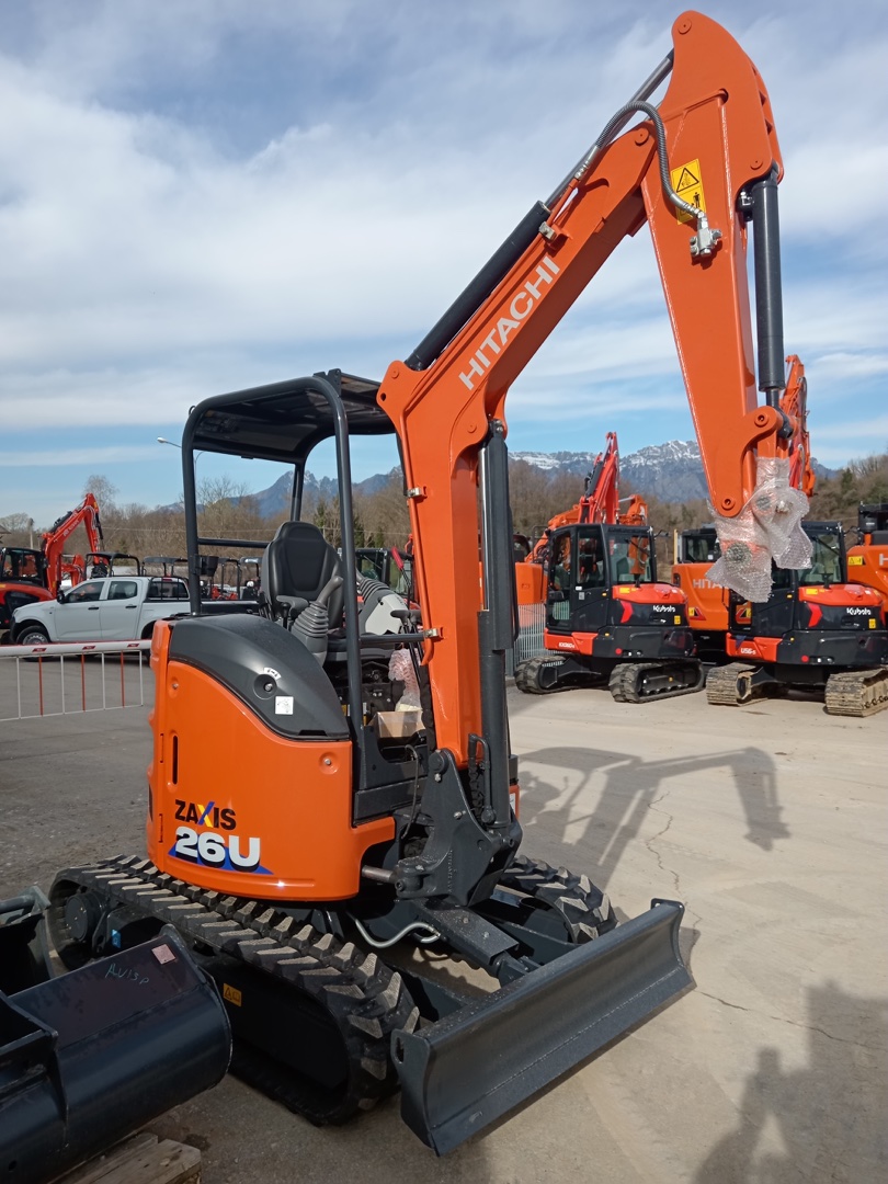 Hitachi ZX26 U-6 YLR compact mini excavator - Franco Clò Macchine Movimento Terra