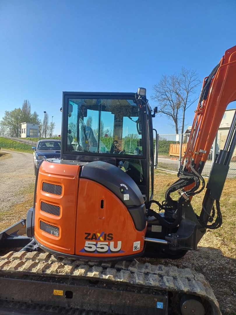 Mini escavatore HITACHI ZX55U-6 CK2 - Franco Clò Macchine Movimento Terra
