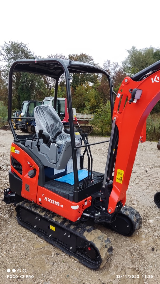 Mini escavatore KUBOTA KX 019-4 VHGLAT - Franco Clò Macchine Movimento Terra