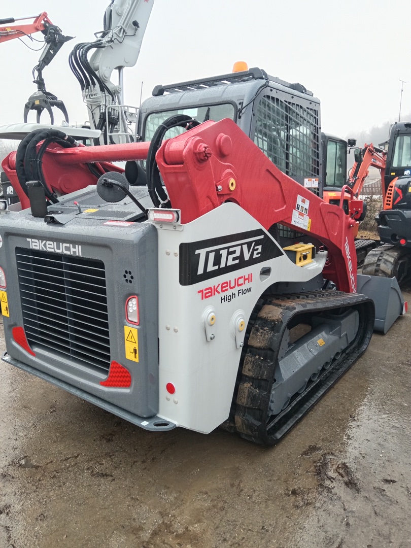 Pala compatta cingolata TAKEUCHI TL12V2 - Franco Clò Macchine Movimento Terra