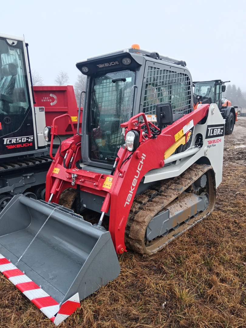 Pala compatta cingolata TAKEUCHI TL 8 R-2 - Franco Clò Macchine Movimento Terra