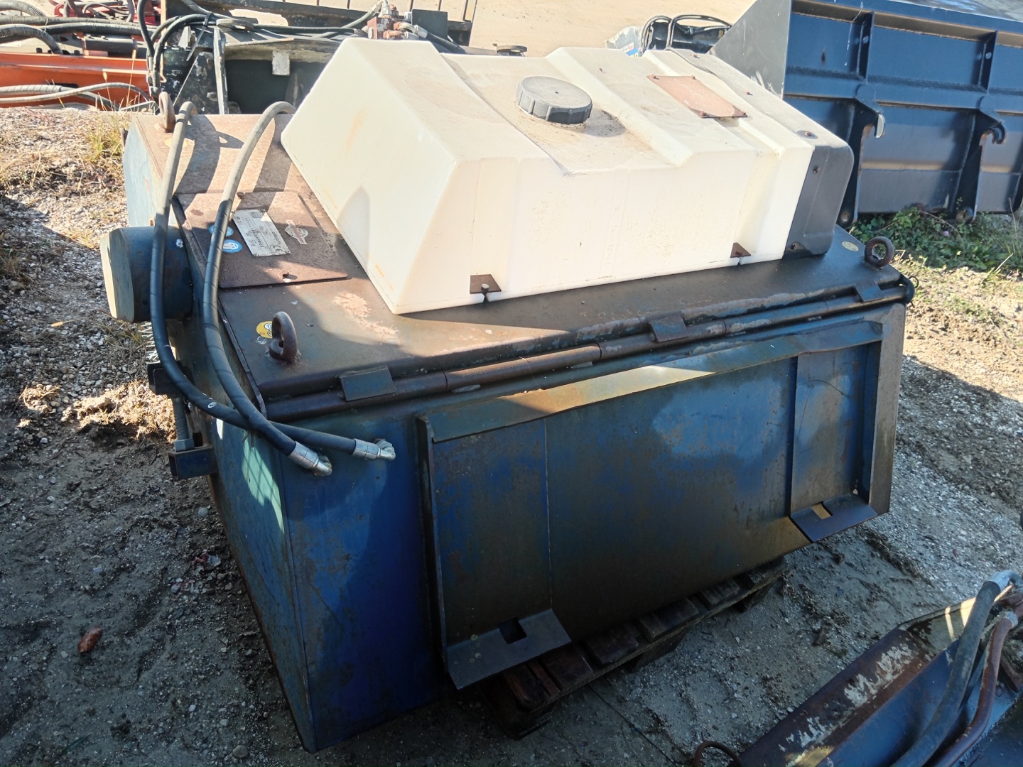 BS155 brush bucket - Franco Clò Macchine Movimento Terra