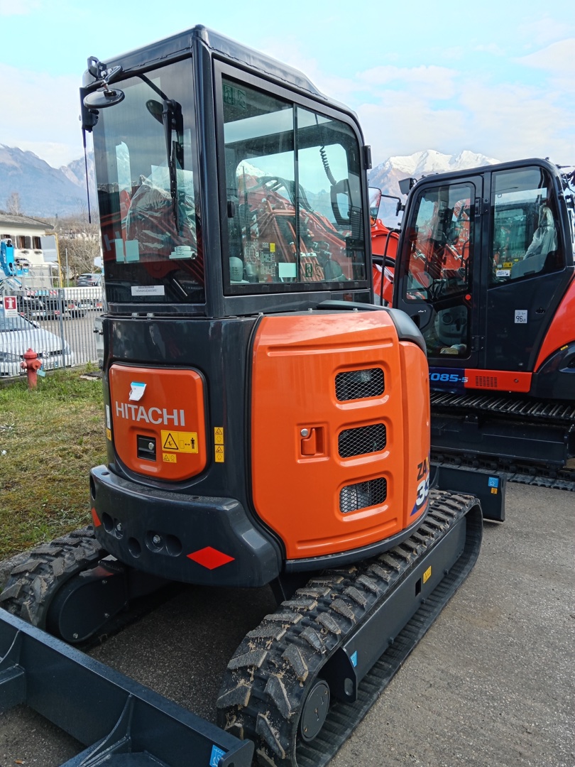Mini escavatore HITACHI ZX33 U-6 CLRK2 - Franco Clò Macchine Movimento Terra