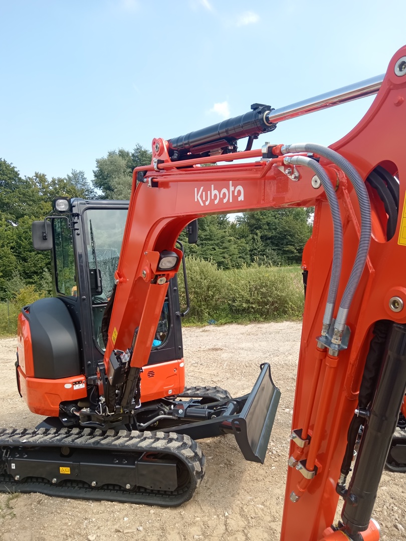 KUBOTA KX 037.4 KGLS2 AT mini excavator - Franco Clò Macchine Movimento Terra