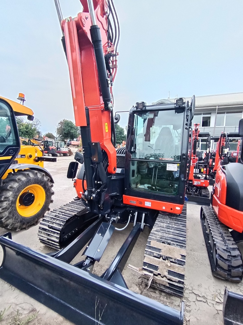 Midi escavatore KUBOTA KX085-5 2P GLAT - Franco Clò Macchine Movimento Terra