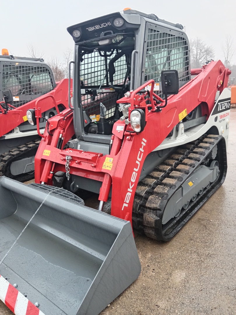 Pala compatta cingolata TAKEUCHI TL12V2 - Franco Clò Macchine Movimento Terra