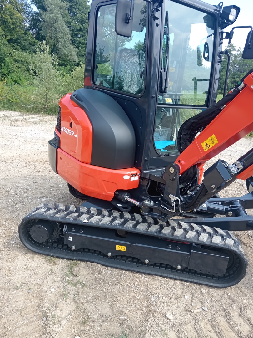 Mini escavatore KUBOTA KX 037.4 KGLS2 AT - Franco Clò Macchine Movimento Terra