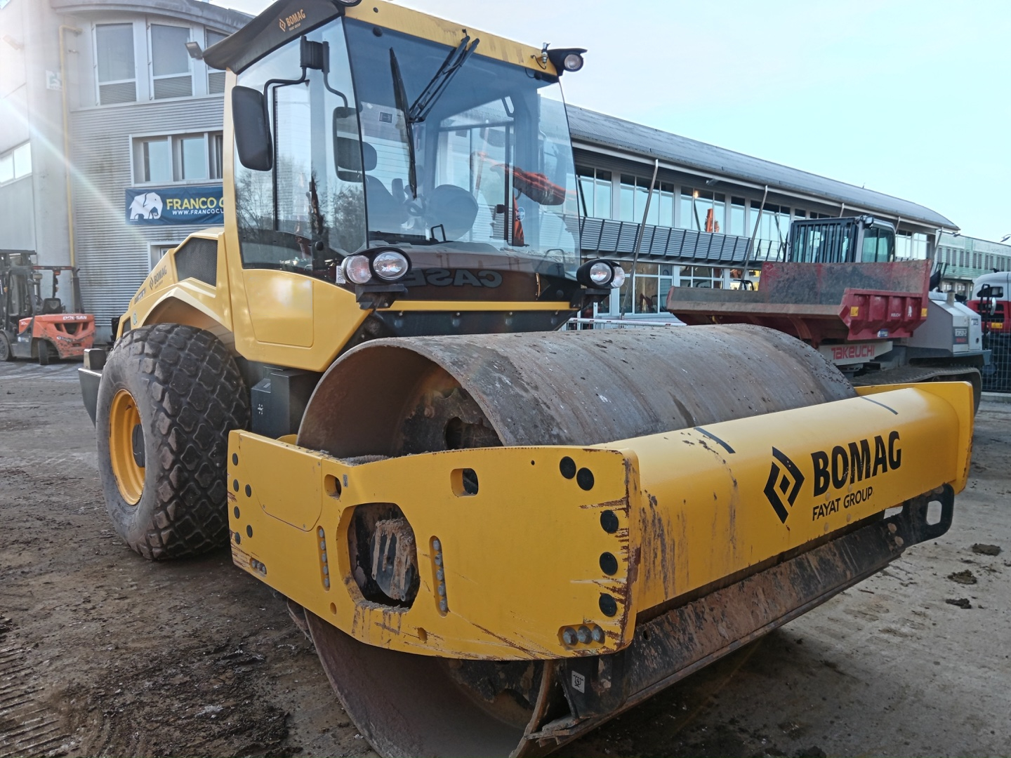 Rullo compattatore BOMAG BW 211 D-5 - Franco Clò Macchine Movimento Terra