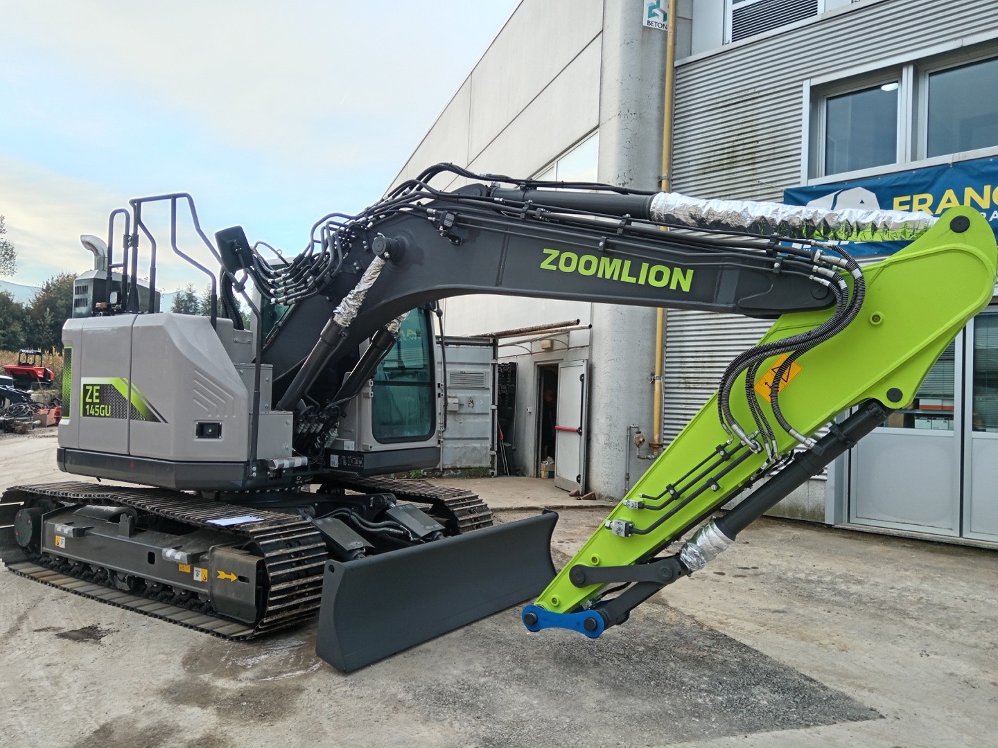 Escavatore cingolato ZOOMLION ZE 145GU - Franco Clò Macchine Movimento Terra