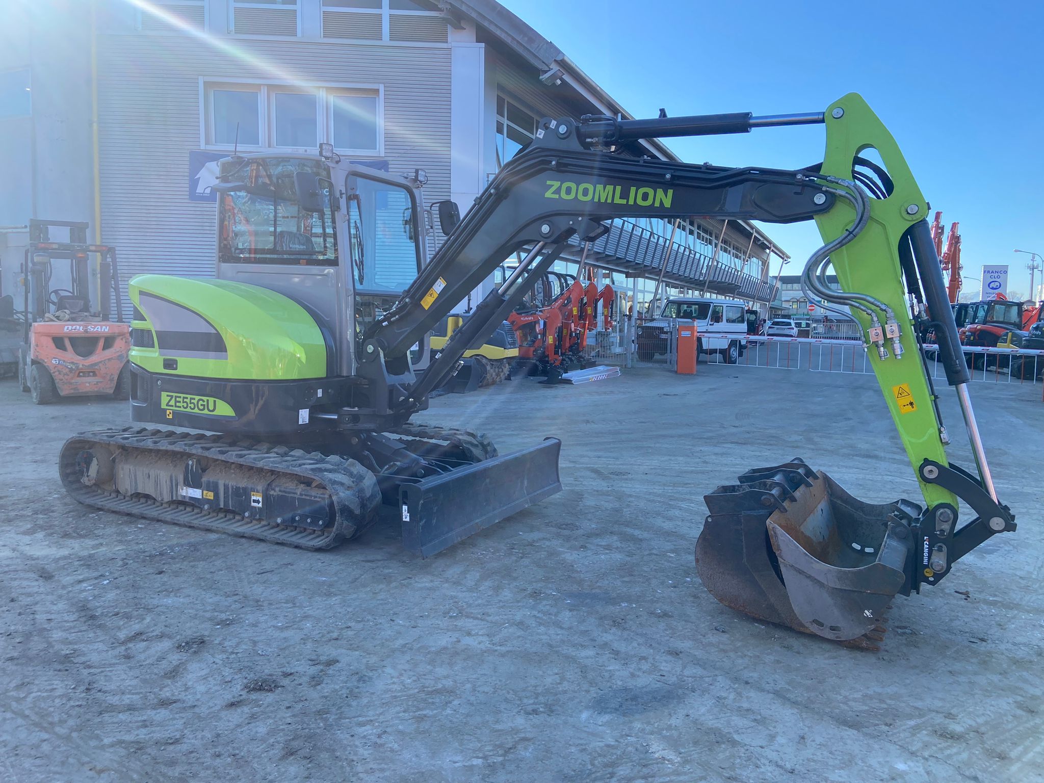 Mini escavatore ZOOMLION ZE 55 GU AC - Franco Clò Macchine Movimento Terra