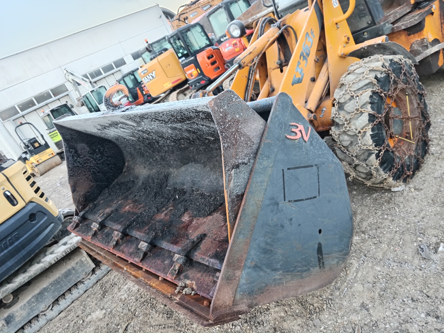 Pala gommata media VENIERI VF 3.63 F - Franco Clò Macchine Movimento Terra