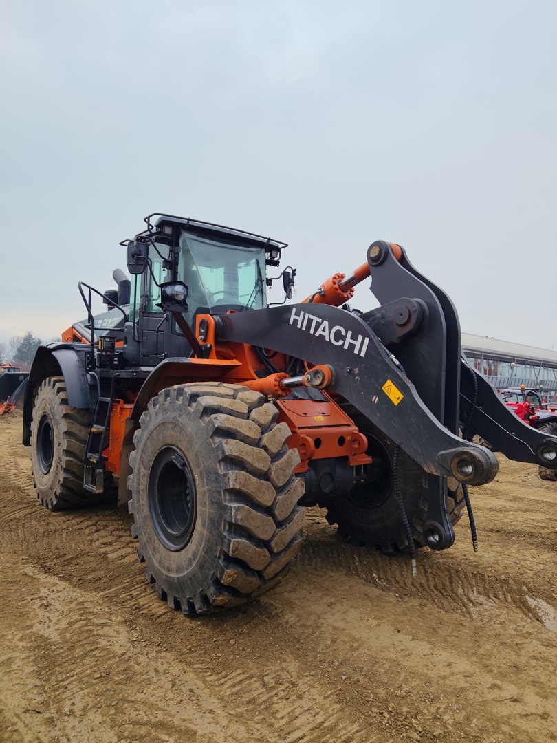 Pala Gommata Grande HITACHI ZW 310-7 - Franco Clò Macchine Movimento Terra