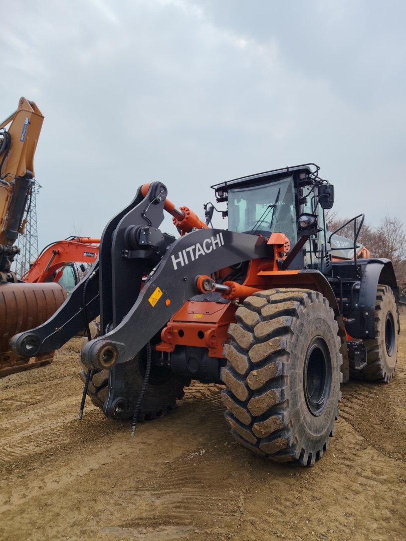 Pala Gommata Grande HITACHI ZW 310-7 - Franco Clò Macchine Movimento Terra