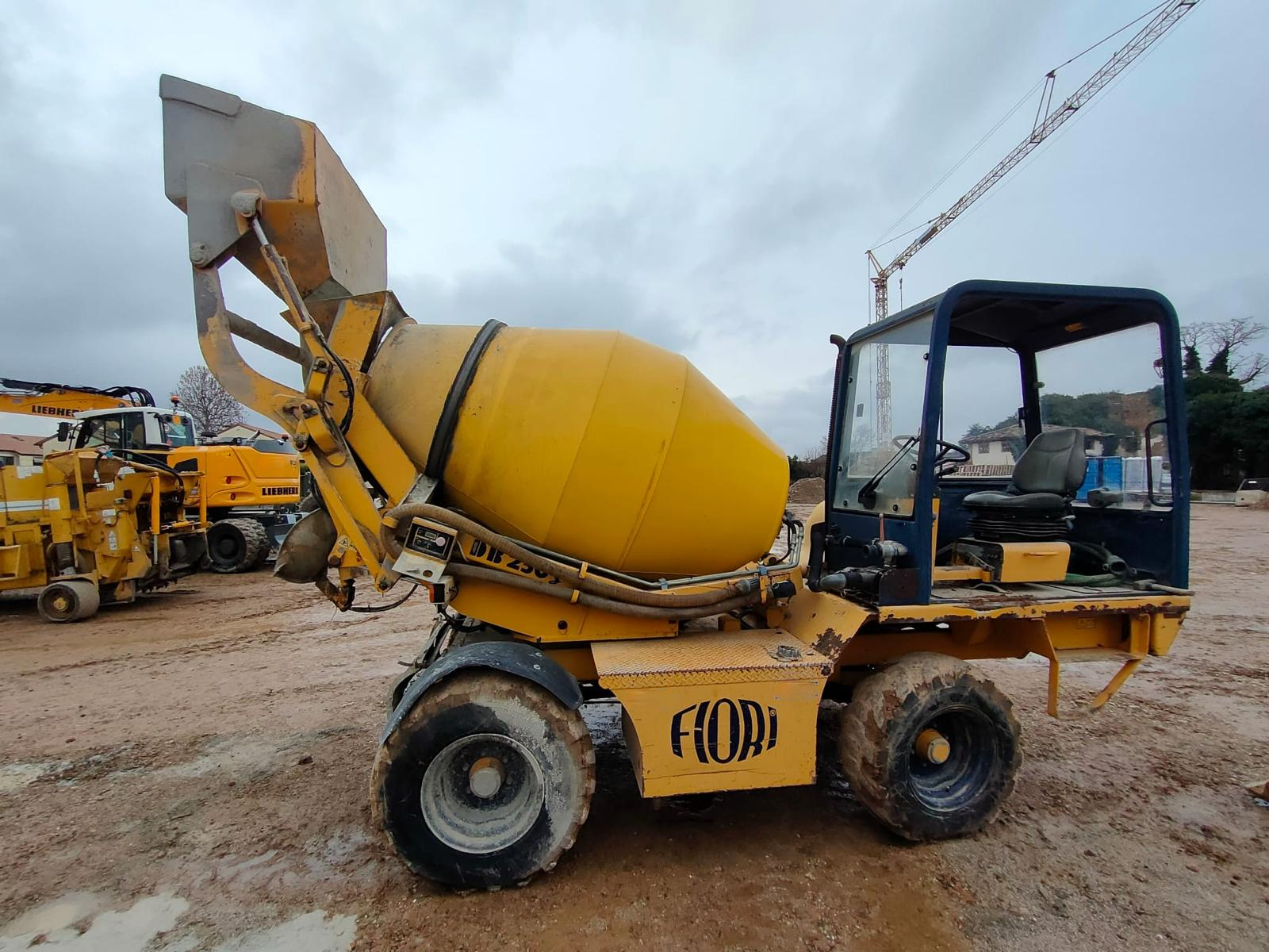 Autobetoniera FIORI DB250 S - Franco Clò Macchine Movimento Terra