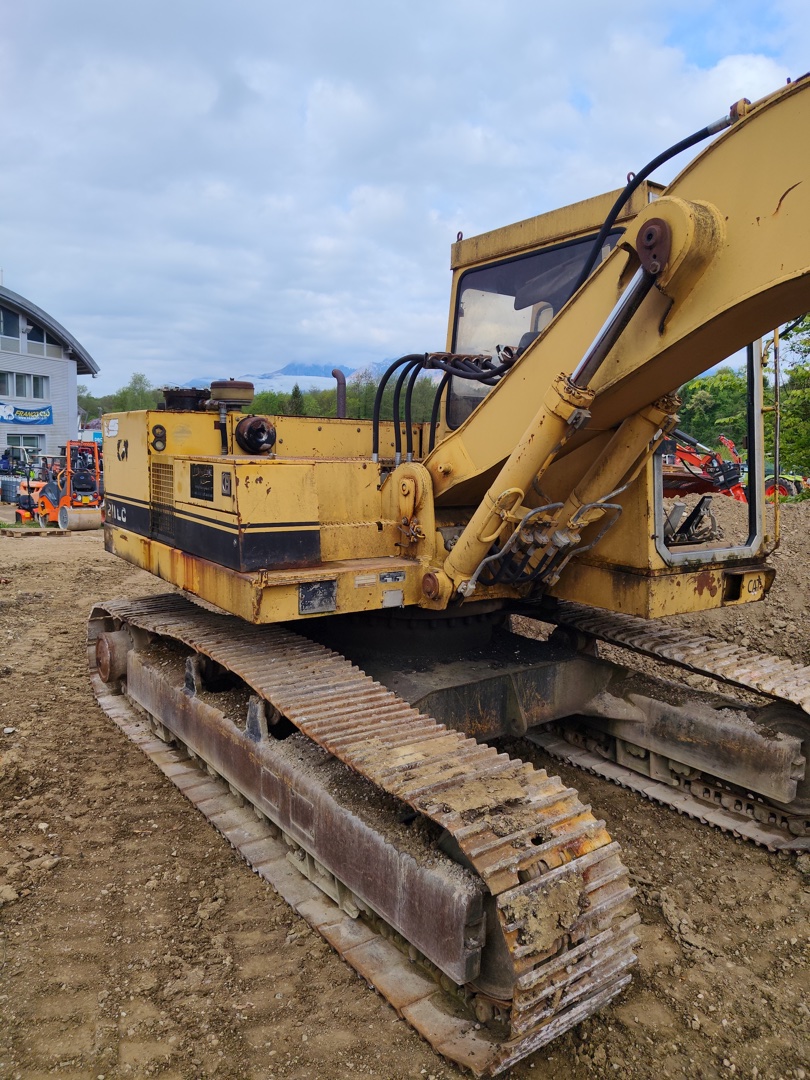 Escavatore Cingolato CATERPILLAR 211 - Franco Clò Macchine Movimento Terra
