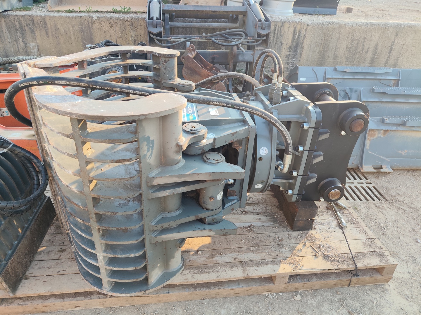 Pinza Selezionatrice KINSHOFER KGR 150 D - Franco Clò Macchine Movimento Terra