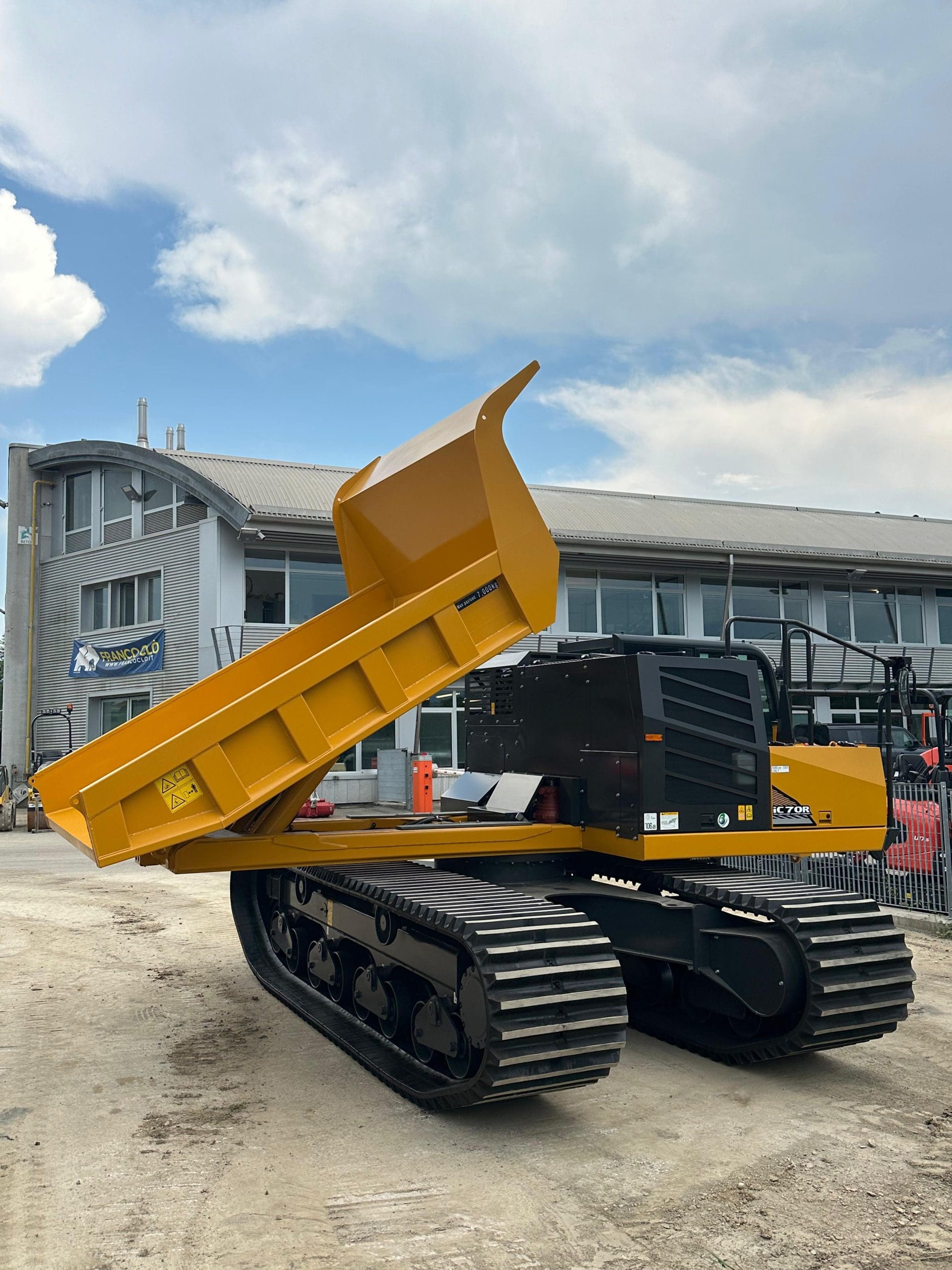 Kato IC70R: il dumper che gira su se stesso - Franco Clò Macchine Movimento Terra